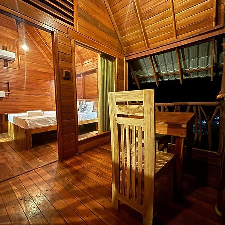Woodholic Homestay 시기리야 외부 사진