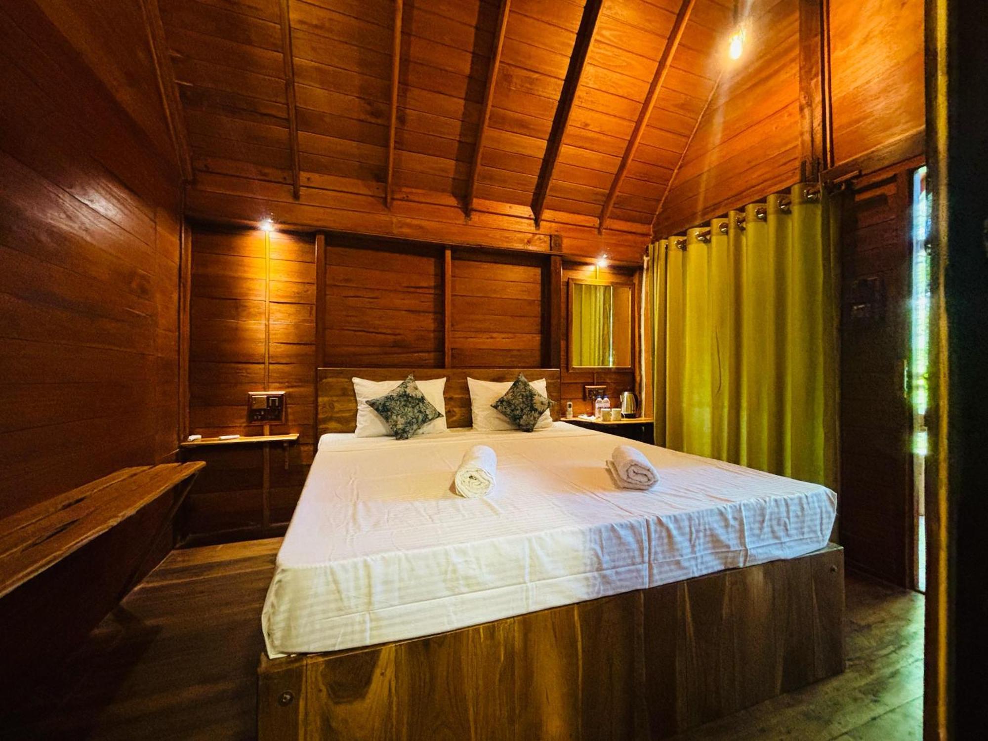 Woodholic Homestay 시기리야 외부 사진