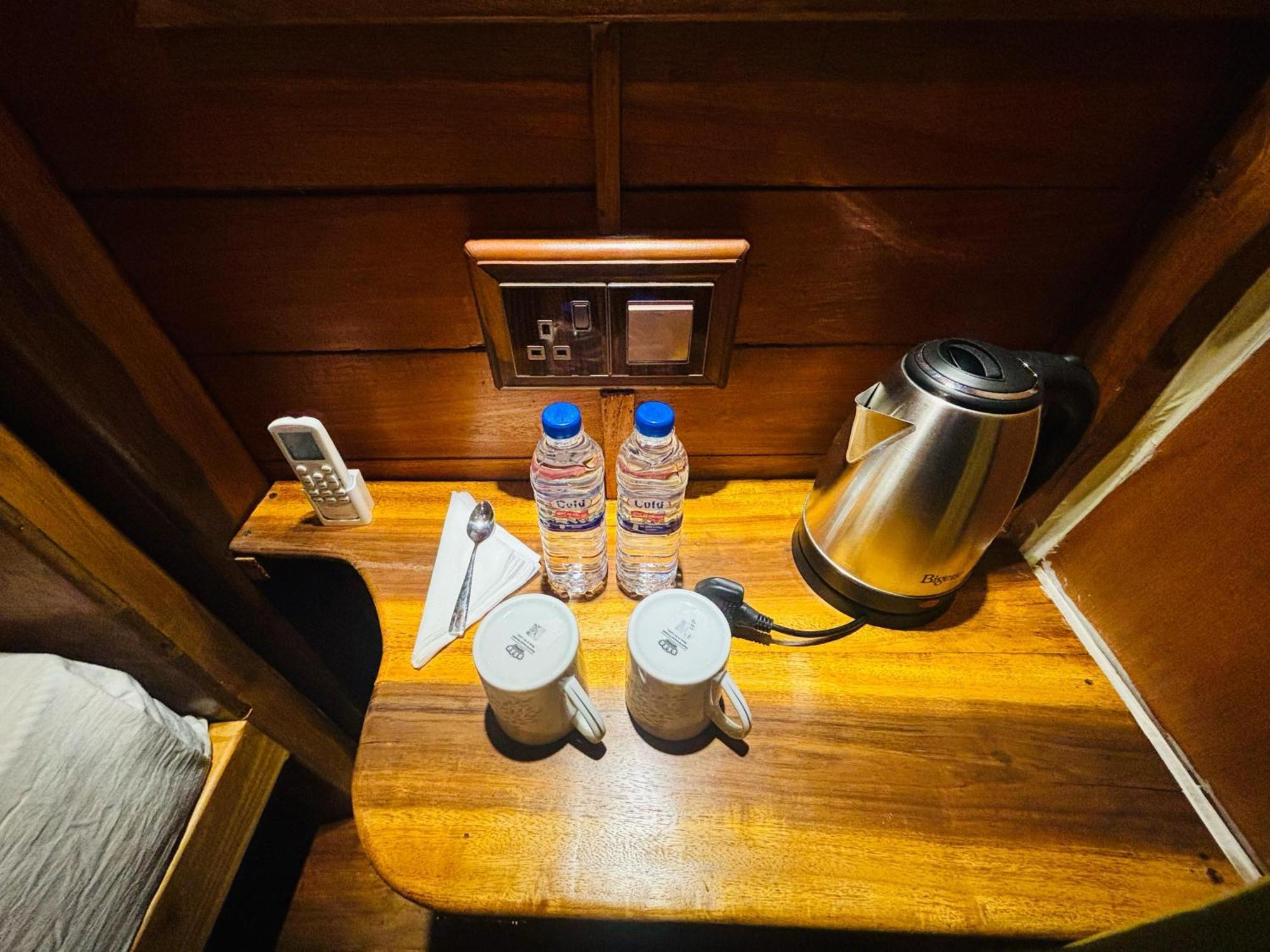 Woodholic Homestay 시기리야 외부 사진