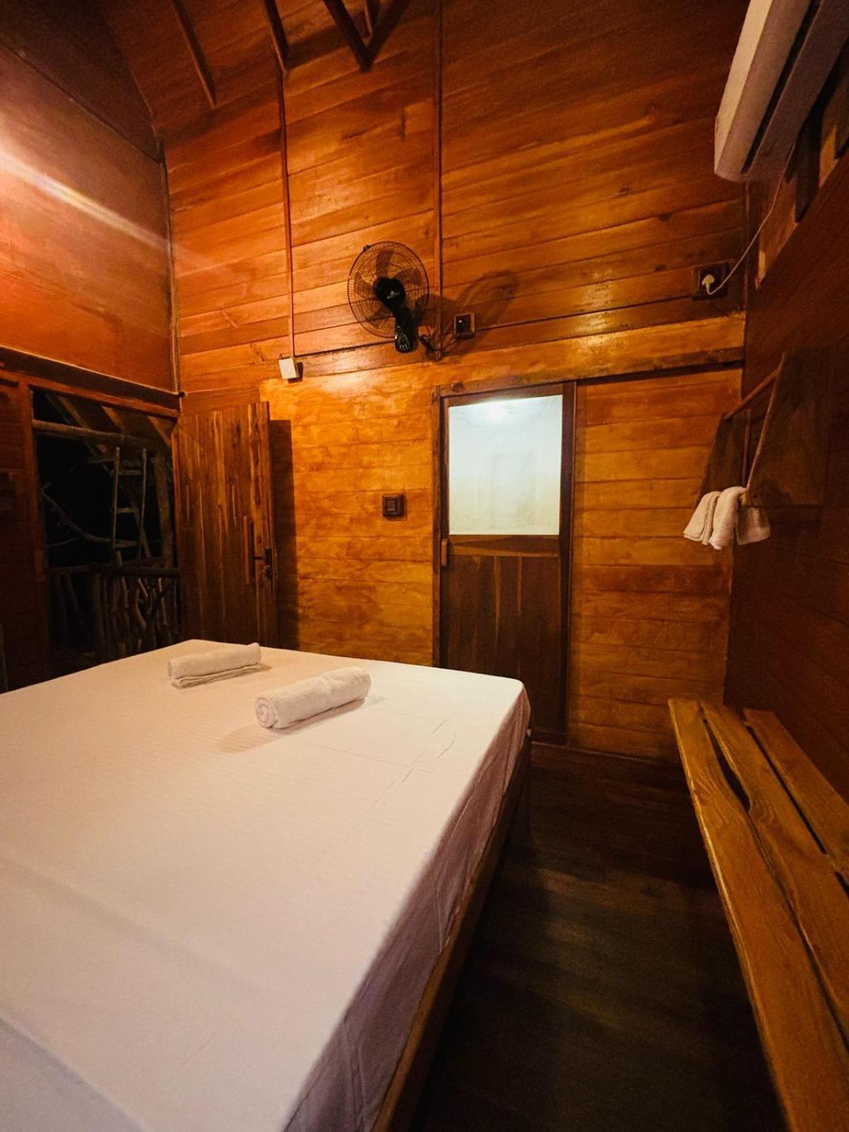 Woodholic Homestay 시기리야 외부 사진