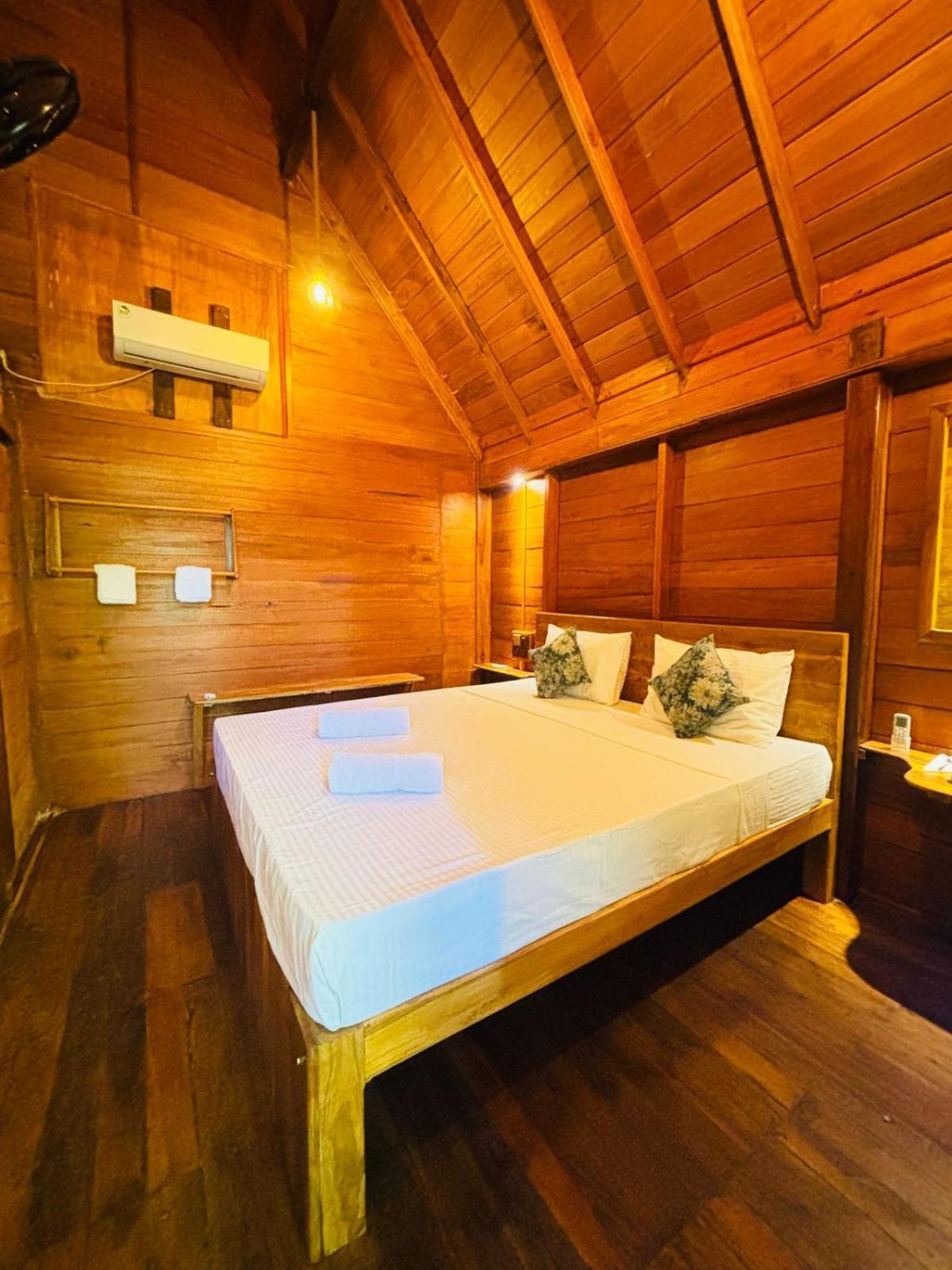 Woodholic Homestay 시기리야 외부 사진